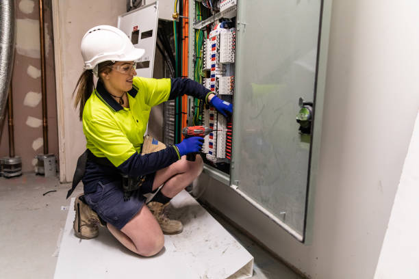 Best Affordable Emergency Electrician  in De Leon, TX